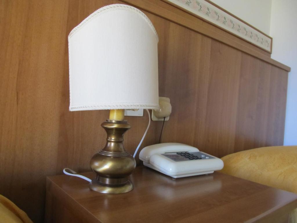 Hotel La Bussola Паденге сул Гарда Стая снимка